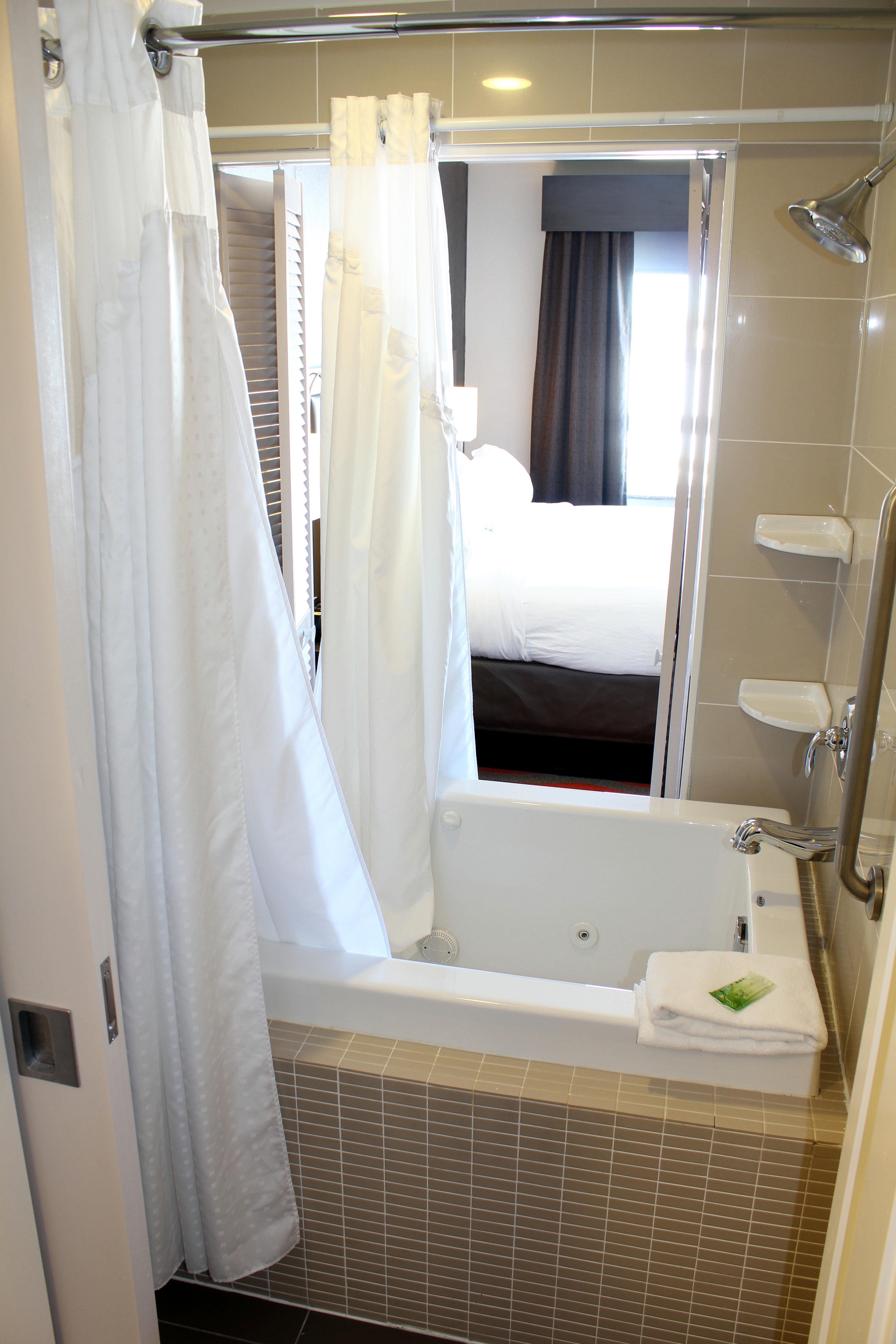 Chateau Inn & Suites Bonnyville Exteriér fotografie