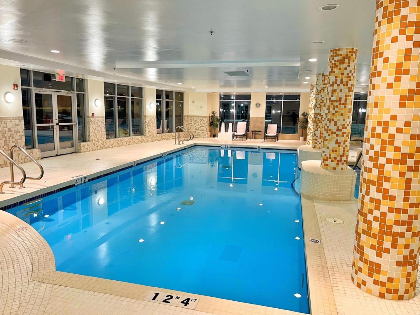 Chateau Inn & Suites Bonnyville Exteriér fotografie