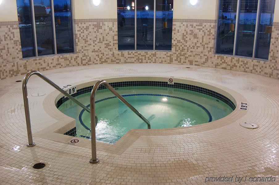 Chateau Inn & Suites Bonnyville Exteriér fotografie