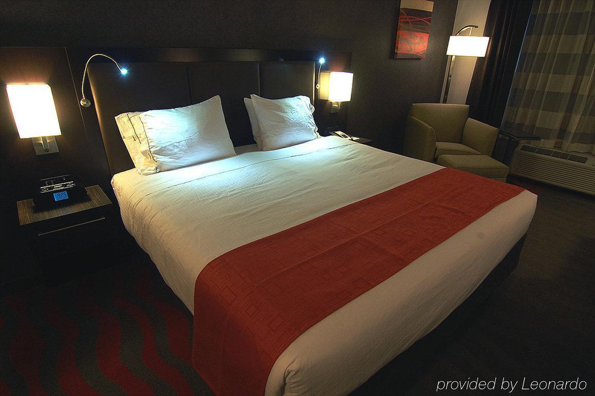 Chateau Inn & Suites Bonnyville Exteriér fotografie